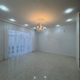 In Baku 135.0 m² house with 4.0 rooms is for sale - Image 3