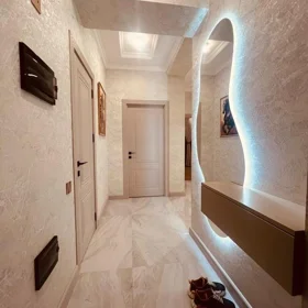 In Baku 76.0 m² apartment is for sale - Image 2