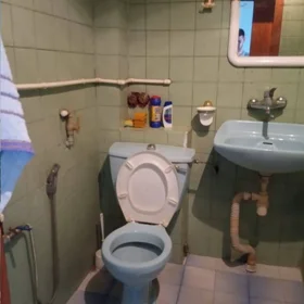 In Baku 70.0 m² apartment is for sale - Image 3