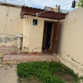 In Baku 110.0 m² house with 4.0 rooms is for sale - Image 4