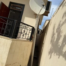 In Baku 110.0 m² house with 4.0 rooms is for sale - Image 5