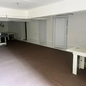 In Baku 240.0 m² house with 6.0 rooms is for sale - Image 2