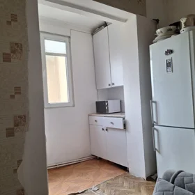 In Baku 40.0 m² apartment is for sale - Image 3