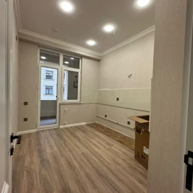 In Baku 98.0 m² apartment is for sale - Image 2