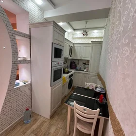 In Baku 110.0 m² apartment is for rent - Image 2