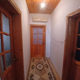 In Baku 110.0 m² house with 5.0 rooms is for sale - Image 3