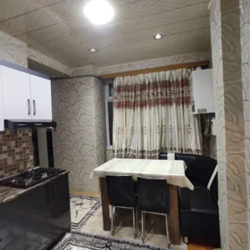 In Baku 70.0 m² apartment is for rent - Image 4