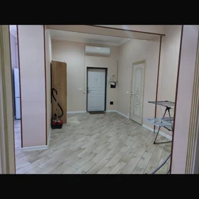 In Baku 80.0 m² apartment is for sale - Image 4