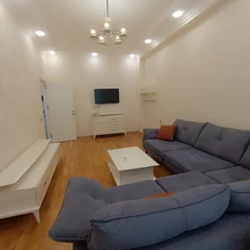 In Baku 70.0 m² apartment is for rent - Image 2
