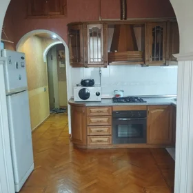 In Baku 70.0 m² apartment is for rent - Image 2