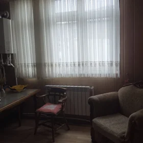 In Baku 70.0 m² apartment is for rent - Image 3