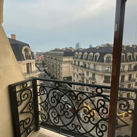 In Baku 110.0 m² apartment is for rent - Image 4