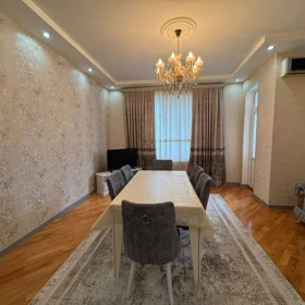 In Baku 96.0 m² apartment is for sale - Image 2