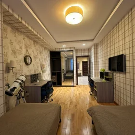 In Baku 134.0 m² apartment is for rent - Image 5