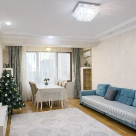 In Baku 110.0 m² apartment is for sale - Image 2