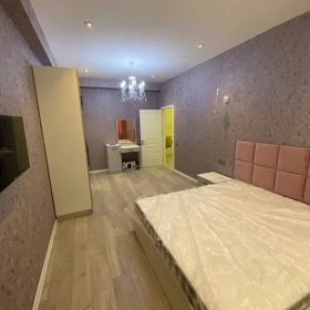 In Baku 110.0 m² apartment is for rent - Image 3