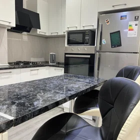 In Baku 60.0 m² apartment is for rent - Image 3