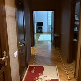 In Baku 128.0 m² apartment is for sale - Image 5