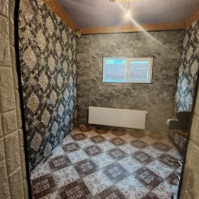 In Baku 90.0 m² house with 4.0 rooms is for sale - Image 3