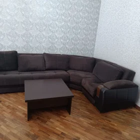 In Baku 110.0 m² apartment is for rent - Image 2