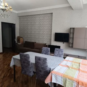 In Baku 110.0 m² apartment is for rent - Image 3