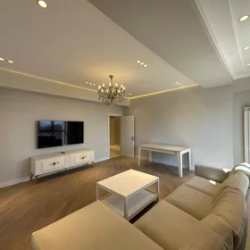 In Baku 128.0 m² apartment is for sale - Image 3
