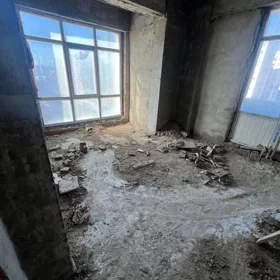 In Baku 136.0 m² apartment is for sale - Image 3