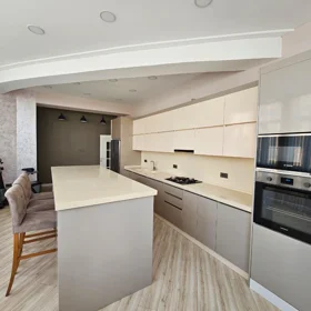 In Baku 145.0 m² apartment is for rent - Image 2