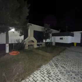 In Baku 130.0 m² house with 3.0 rooms is for sale - Image 3