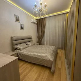 In Baku 90.0 m² apartment is for sale - Image 2
