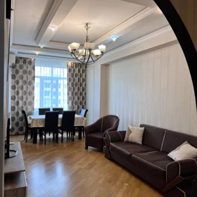 In Baku 96.0 m² apartment is for rent - Image 2