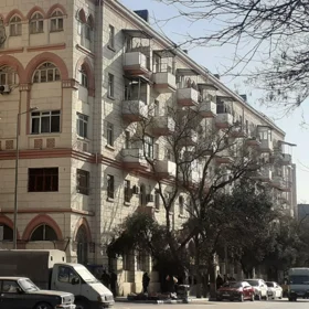 In Baku 60.0 m² apartment is for rent - Image 3