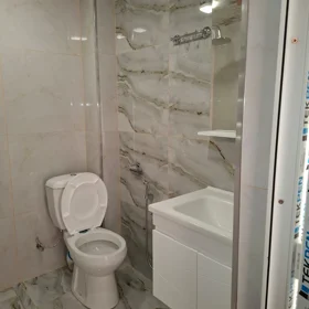 In Baku 50.0 m² apartment is for rent - Image 4