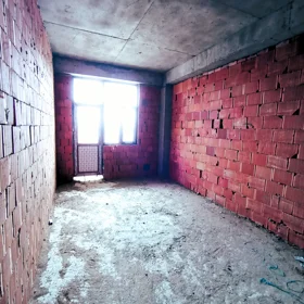 In Baku 65.0 m² apartment is for sale - Image 2