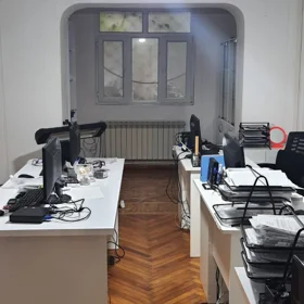 In Baku 100.0 m² apartment is for rent - Image 5