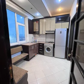 In Baku 75.0 m² apartment is for rent - Image 3