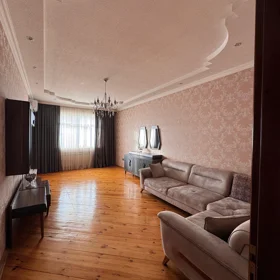 In Baku 86.0 m² apartment is for rent - Image 2
