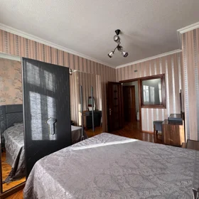 In Baku 86.0 m² apartment is for rent - Image 3