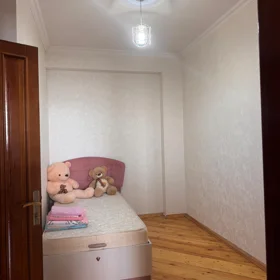 In Baku 86.0 m² apartment is for rent - Image 5