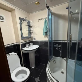 In Baku 65.0 m² apartment is for rent - Image 5