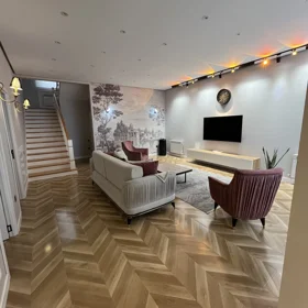 In Baku 250.0 m² house with 6.0 rooms is for sale - Image 4