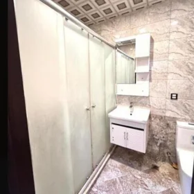 In Baku 120.0 m² apartment is for sale - Image 4