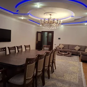 In Baku 170.0 m² apartment is for rent - Image 2
