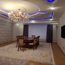 In Baku 170.0 m² apartment is for rent - Image 5