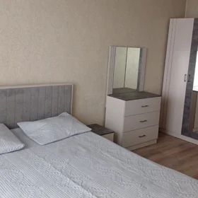 In Baku 80.0 m² apartment is for rent - Image 2