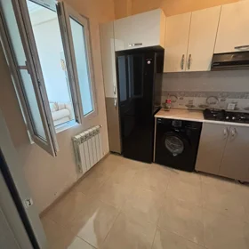 In Baku 77.0 m² apartment is for rent - Image 2