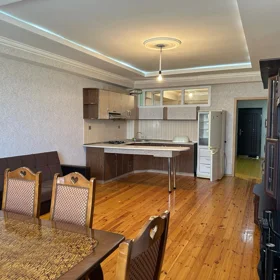 In Baku 81.0 m² apartment is for rent - Image 3