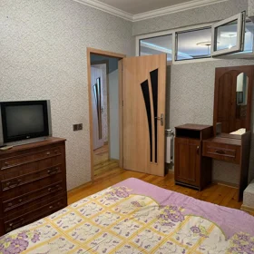 In Baku 81.0 m² apartment is for rent - Image 4