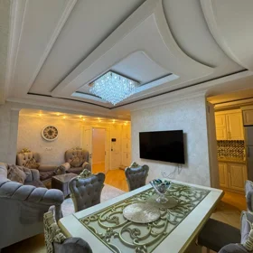 In Baku 107.0 m² apartment is for sale - Image 2