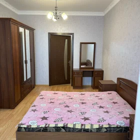 In Baku 75.0 m² apartment is for rent - Image 3